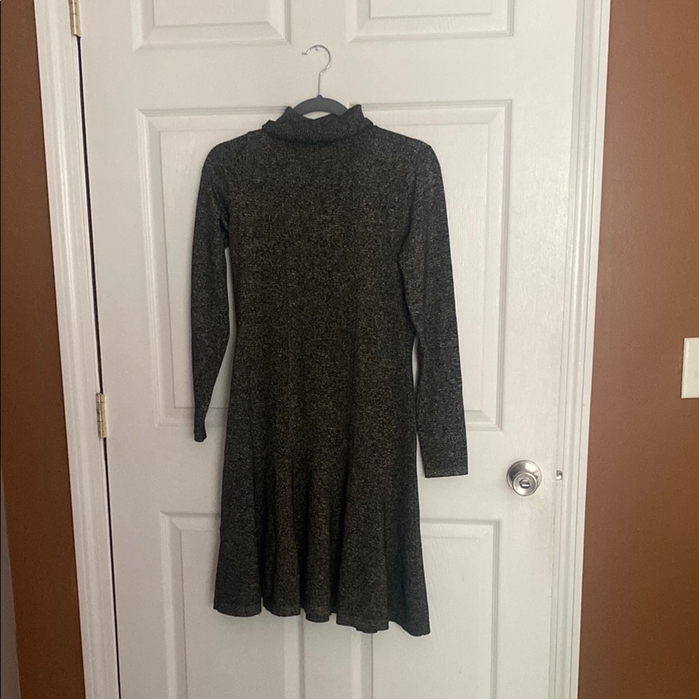 Elegant Black Long-Sleeve Dress